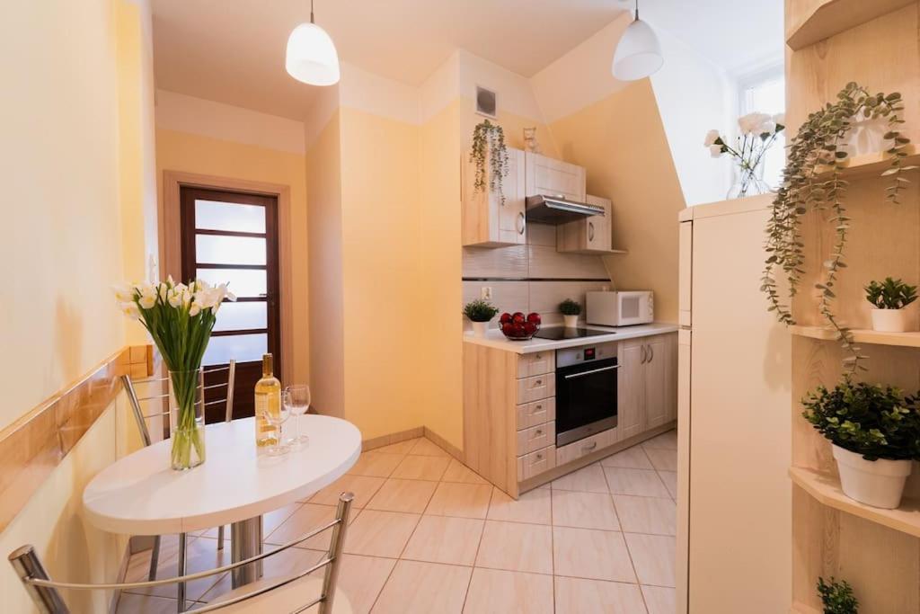 Apartament Market Square - Street Rynek 24 -2 *
